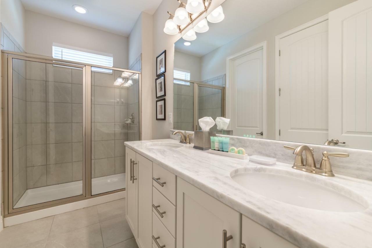 Charming Home By Rentyl Near Disney With Private Pool, Ping Pong Table & Resort Amenities - 7449M Orlando Luaran gambar